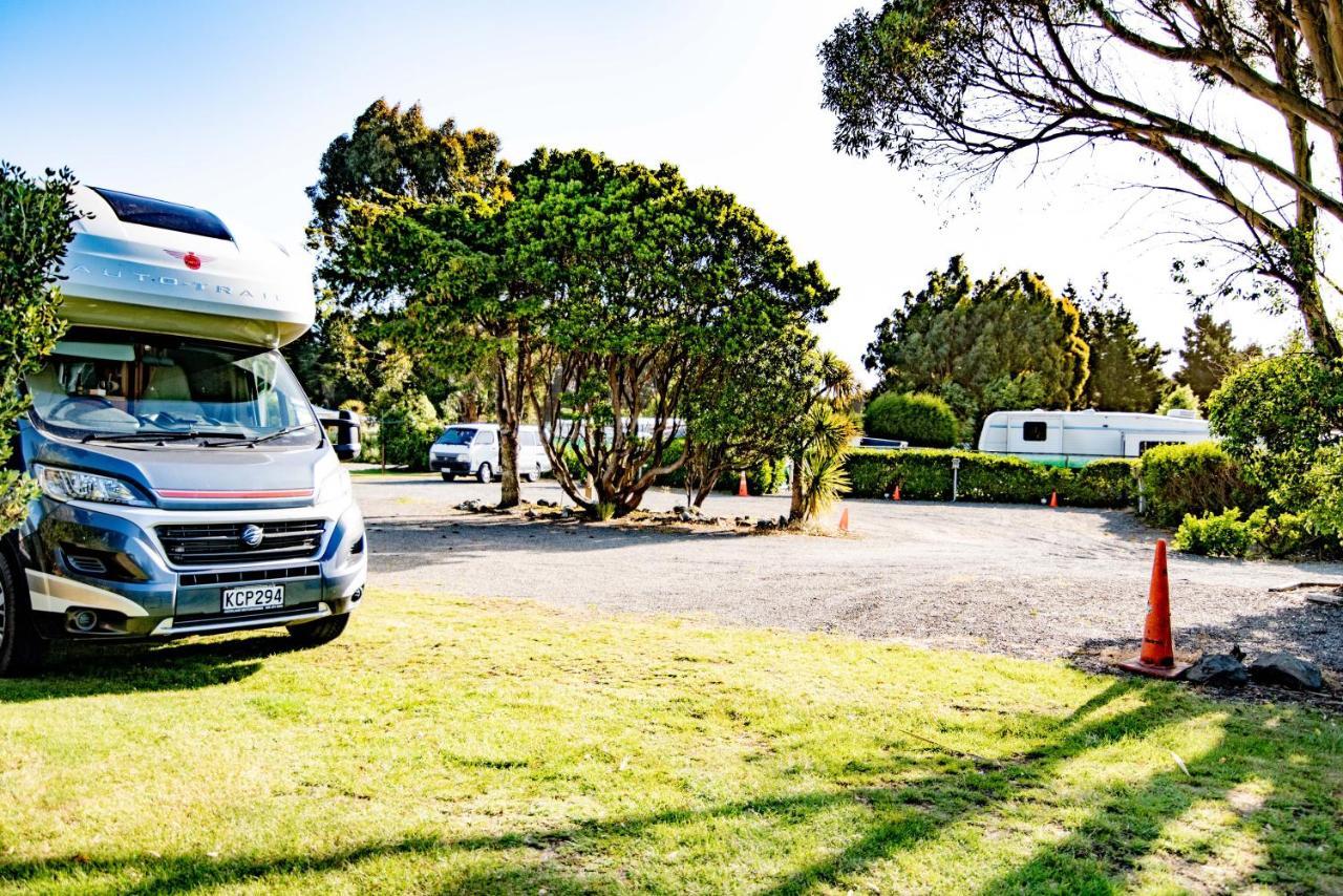 Beach Road Holiday Park Otatara Экстерьер фото