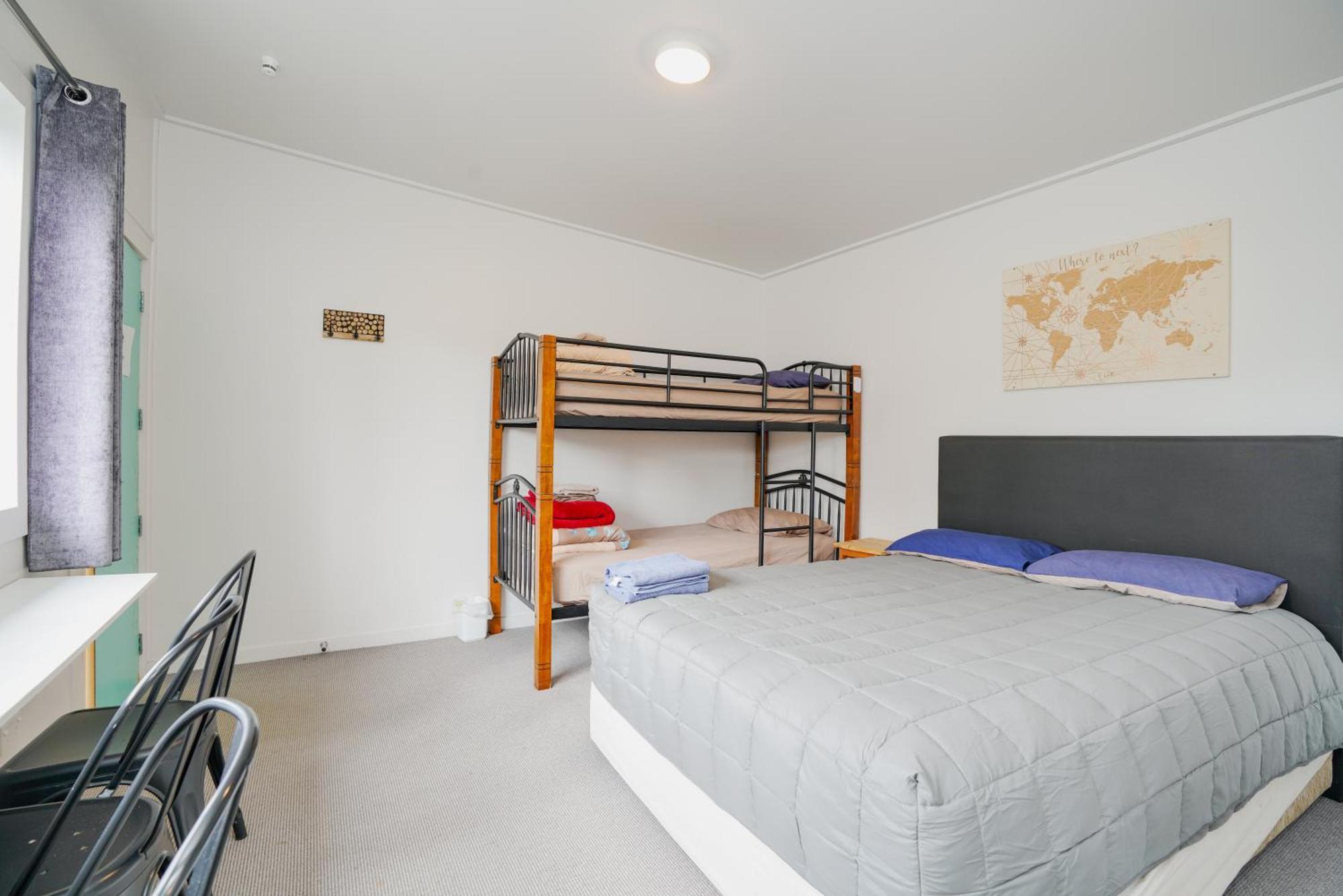 Beach Road Holiday Park Otatara Экстерьер фото